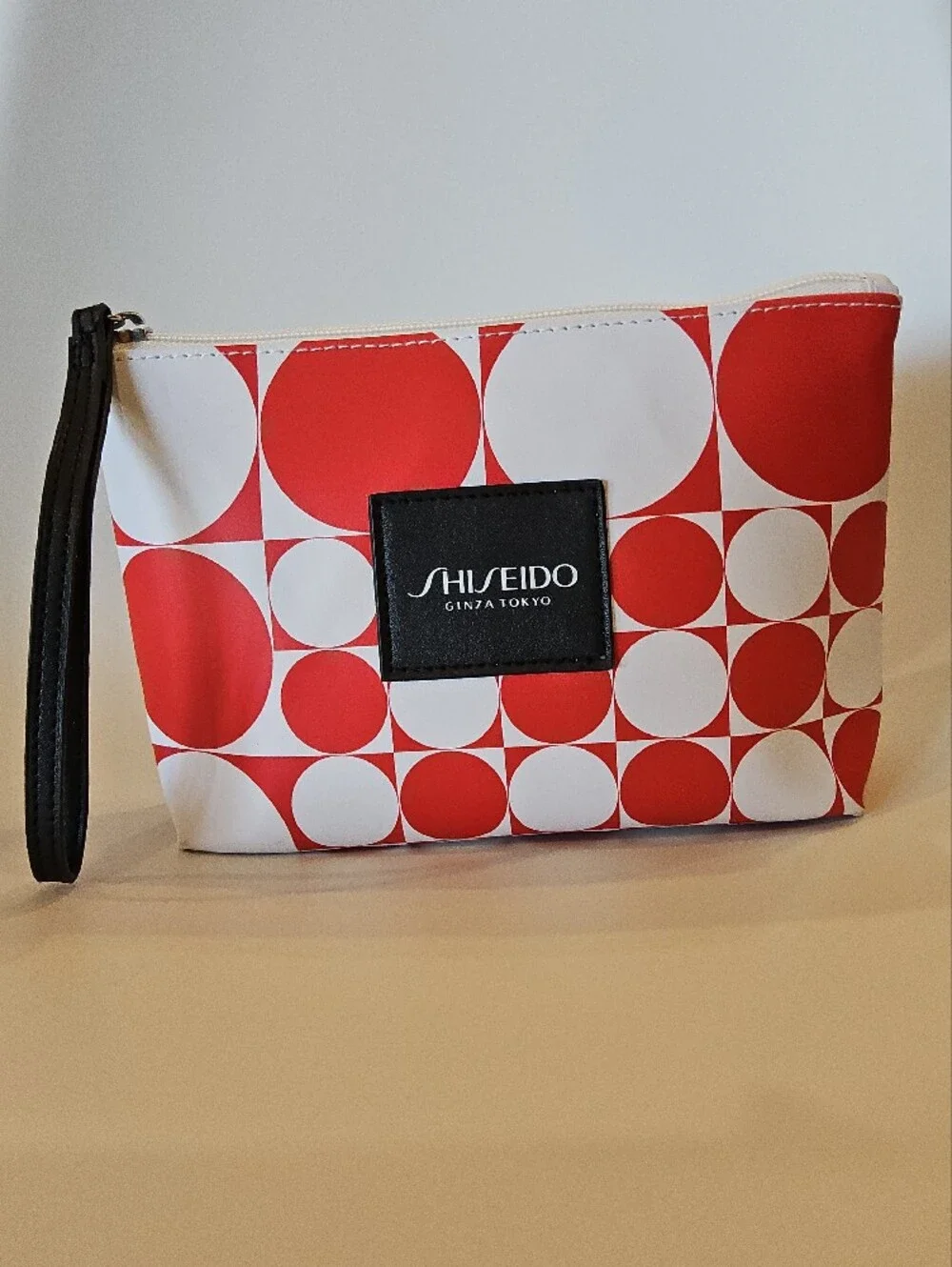 Shiseido bright red